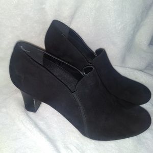 Black velour heels